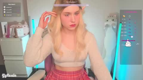 Snapshot of gylaxie chatting on March 1, 2025, 8:56 am online show from March 1, 2025, 8:56 am