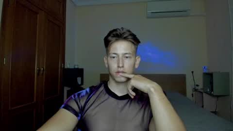 Oliver online show from March 10, 2025, 9:51 pm