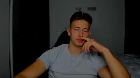 Oliver online show from March 20, 2026, 1:10 am