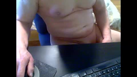 Snapshot of gymratt01 chatting on January 29, 2025, 5:45 pm gymratt01 online show from January 29, 2025, 5:45 pm