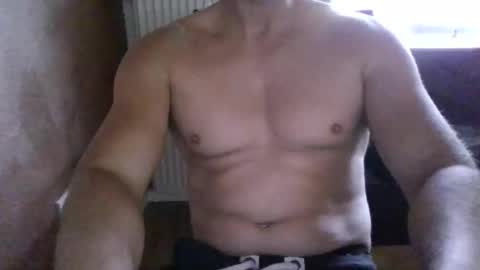 Snapshot of gymxxx_ chatting on May 17, 2026, 11:50 am gymxxx_ online show from May 17, 2026, 11:50 am