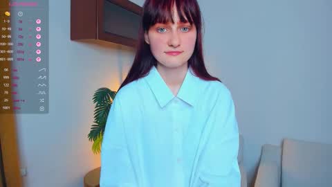 Kelly  Lilly online show from September 26, 2025, 7:07 pm