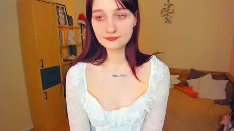 Kelly  Lilly online show from March 7, 2026, 7:11 pm