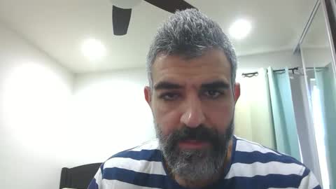 h0nest84 online show from December 14, 2024, 6:09 pm