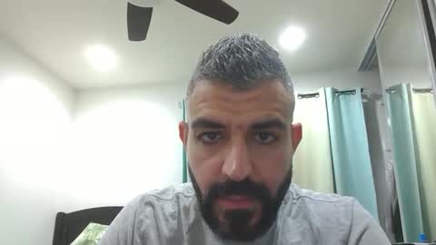 h0nest84 online show from December 22, 2024, 8:38 am