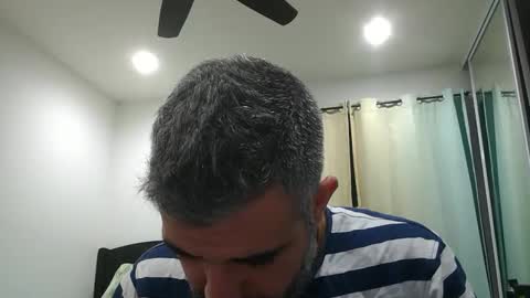 h0nest84 online show from February 1, 2025, 7:26 am