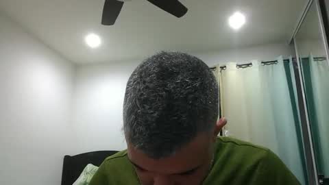 h0nest84 online show from February 10, 2025, 5:47 am