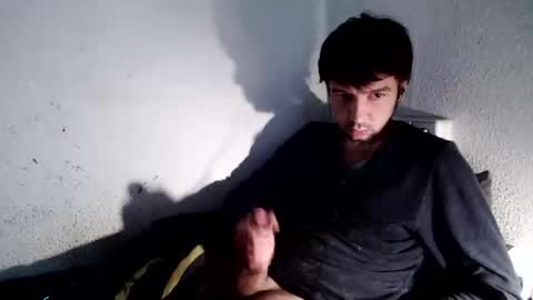 Snapshot of h1dden_reality chatting on March 29, 2026, 7:52 am h1dden_reality online show from March 29, 2026, 7:52 am