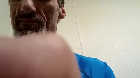 h333th3nz online show from March 8, 2026, 6:39 am