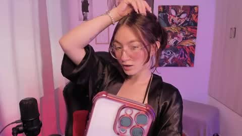 haanna_thompsoon online show from May 5, 2026, 6:05 pm