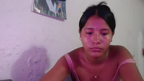 hadesmit1 online show from April 18, 2026, 7:07 pm