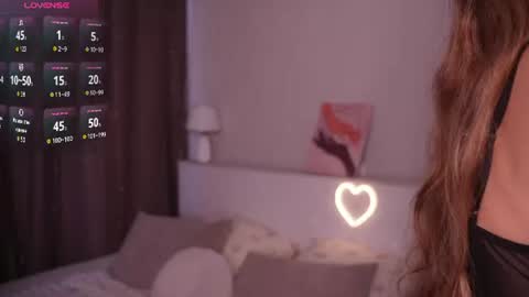 Snapshot of hadleynichols chatting on June 18, 2026, 2:12 am Hi Im Rebecca Glad to see you in my room PVT is open online show from June 18, 2026, 2:12 am