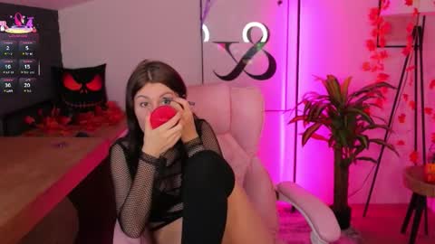 Hailey  Green online show from October 27, 2025, 10:03 pm