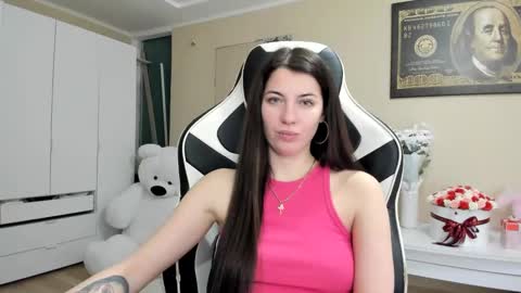 Snapshot of hailey_beauty chatting on December 19, 2024, 8:55 pm Sk     pe     Anya388109 online show from December 19, 2024, 8:55 pm
