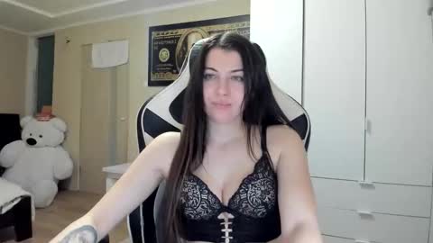 Sk     pe     Anya388109 online show from November 5, 2025, 10:54 pm