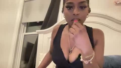Snapshot of hailey_emma chatting on July 6, 2026, 3:36 am hailey online show from July 6, 2026, 3:36 am