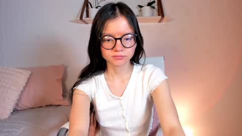 Hailey online show from January 20, 2025, 1:50 am