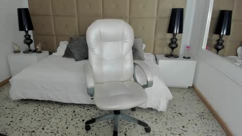 Snapshot of hailey_florez chatting on January 3, 2025, 8:32 pm hailey online show from January 3, 2025, 8:32 pm