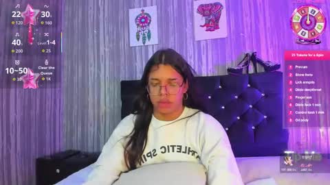 hailey_johnsonn online show from September 26, 2025, 12:09 pm