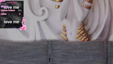 HaileyPeach online show from November 30, 2025, 6:12 pm