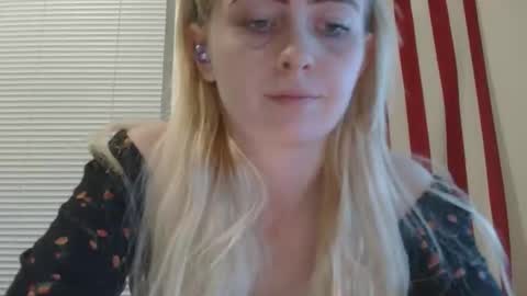 Hailey and d online show from February 16, 2026, 11:34 pm