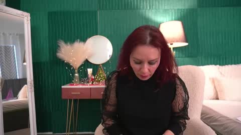 Hailey online show from January 5, 2026, 5:27 pm