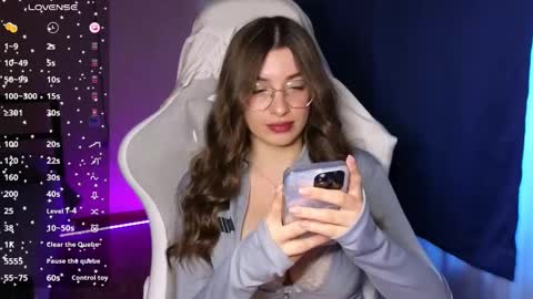 HailyHeavenly online show from February 19, 2025, 2:12 pm