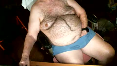 Snapshot of hairybear813 chatting on March 24, 2026, 3:33 am hairybear813 online show from March 24, 2026, 3:33 am