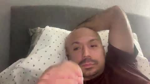 hairyman30000 online show from November 20, 2025, 2:56 am