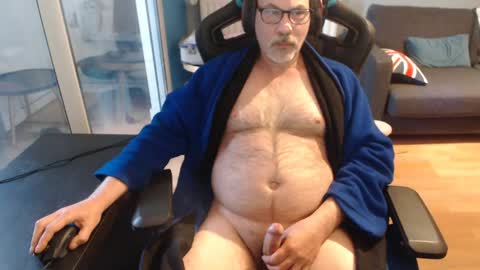 Snapshot of hairyman54 chatting on May 17, 2026, 3:19 pm hairyman54 online show from May 17, 2026, 3:19 pm