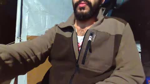 Snapshot of hairymann96 chatting on October 31, 2025, 4:52 pm hairymann96 online show from October 31, 2025, 4:52 pm