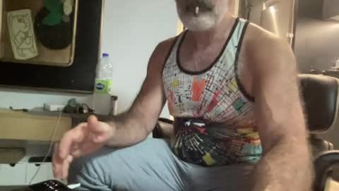 Snapshot of hairytonkas chatting on August 1, 2026, 2:11 am HairyTonkas online show from August 1, 2026, 2:11 am