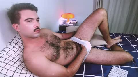 Snapshot of hairyzod chatting on April 27, 2026, 9:02 pm Zod Bakcheia online show from April 27, 2026, 9:02 pm