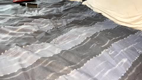 Independent       model  online show from February 23, 2025, 8:55 pm