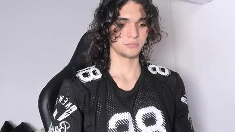 halan online show from February 4, 2025, 1:34 am