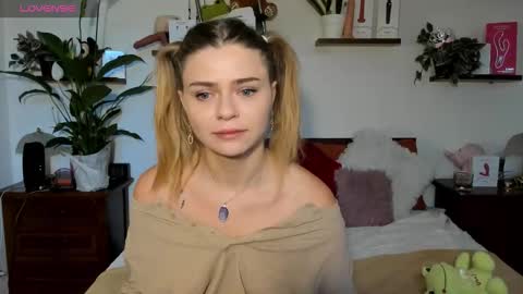 Haley online show from November 19, 2025, 8:14 am