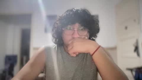 Snapshot of halfblood18 chatting on February 23, 2026, 10:40 pm halfblood18 online show from February 23, 2026, 10:40 pm