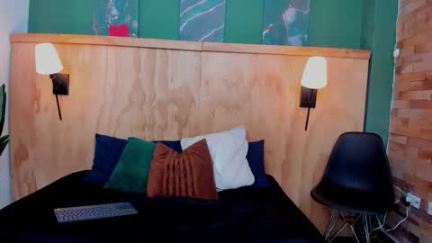 Snapshot of halleylorens chatting on October 12, 2025, 12:04 pm Halley Lorens online show from October 12, 2025, 12:04 pm