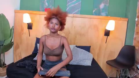 Snapshot of halleylorens chatting on October 23, 2025, 7:12 pm Halley Lorens online show from October 23, 2025, 7:12 pm