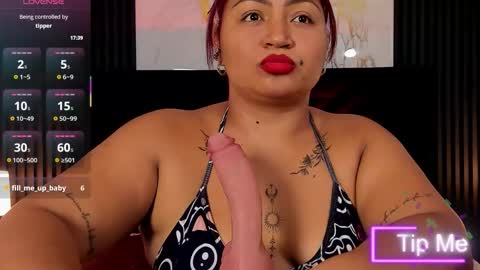 Snapshot of halleyrosse chatting on February 28, 2026, 3:51 am Halleyrosse online show from February 28, 2026, 3:51 am