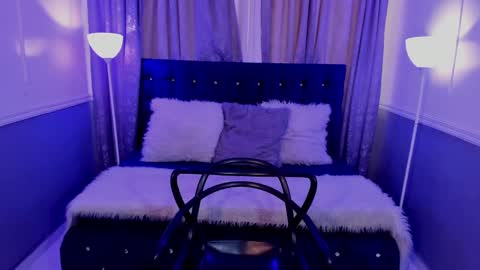 Halls Red online show from January 24, 2025, 9:05 pm