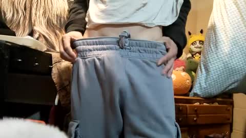 halo3489 online show from January 22, 2025, 7:35 am