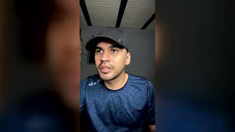 hamiltong12 online show from December 20, 2025, 4:41 am