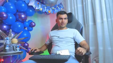 hamiltong12 online show from March 7, 2026, 2:30 am