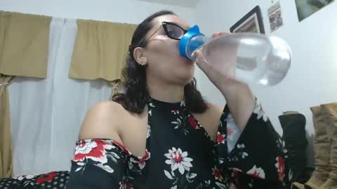 hammer9247 online show from September 29, 2025, 9:52 pm