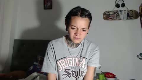 Snapshot of han_ya06 chatting on December 13, 2024, 1:48 am Hanya online show from December 13, 2024, 1:48 am