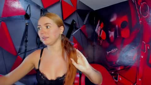 Hana and Zeta online show from December 19, 2025, 12:45 pm