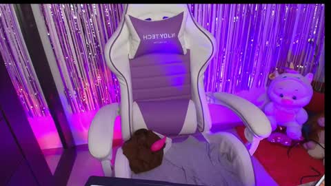 Hana Garcia online show from December 27, 2024, 7:18 am