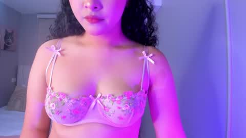 Snapshot of hanah_line chatting on June 13, 2026, 12:47 pm Hanna Lineros online show from June 13, 2026, 12:47 pm