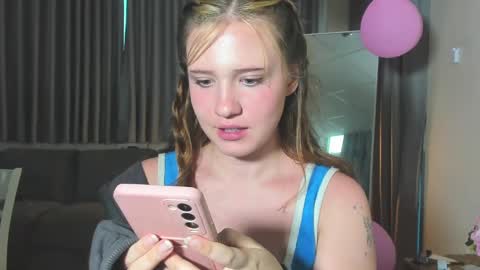 Snapshot of hanahwoods chatting on March 9, 2025, 12:00 am hanahwoods online show from March 9, 2025, 12:00 am